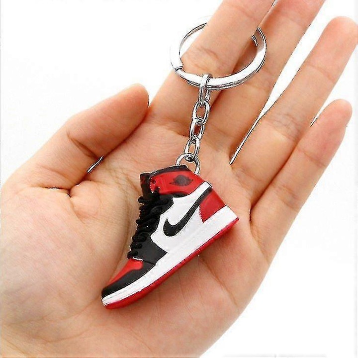 3D sneaker kulcstartó, mini kosárcipő, PVC, 5x2x2cm, 2 darabos szett