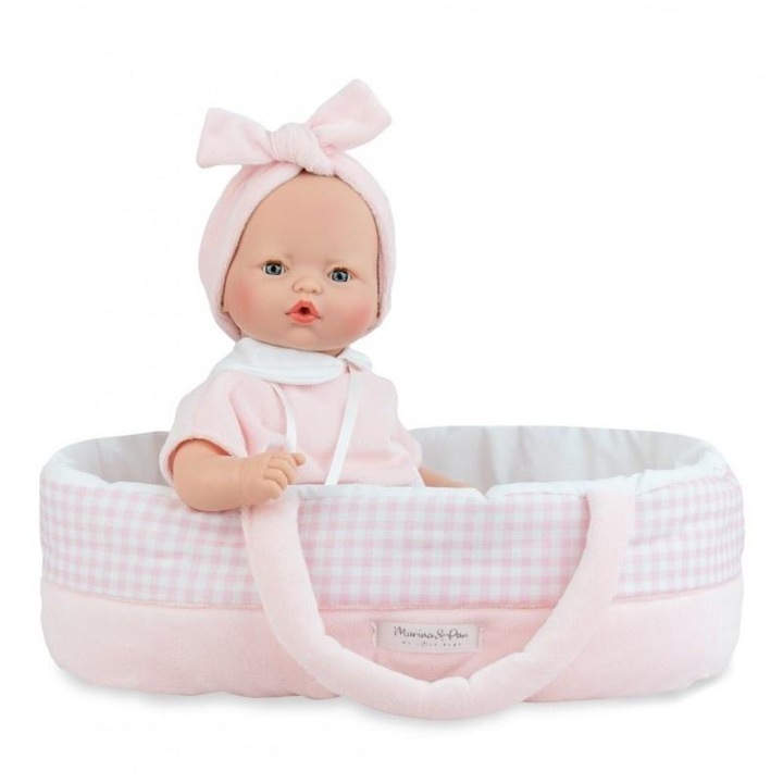 Papusa interactiva Marina & Pau Pitus 548, roz, 40cm, cu suzeta si carucior in carouri alb-roz, set