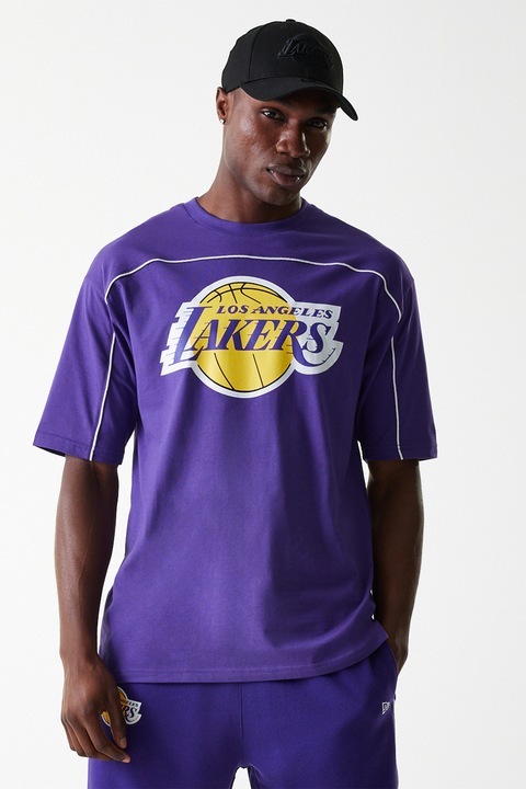 New Era, Tricou cu decolteu la baza gatului si logo, Violet