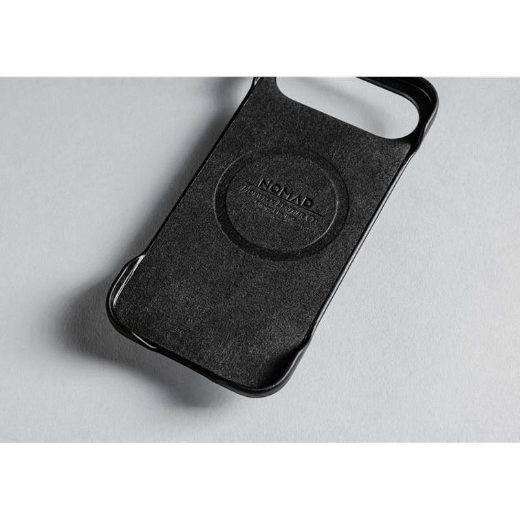 Husă din piele naturală Nomad Traditional Leather, compatibilă MagSafe, neagră, pentru iPhone 17 Air
