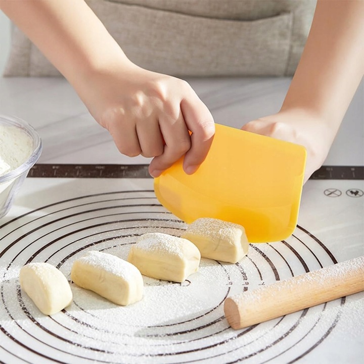 Set 3 lopatele pentru prajituri, dimensiuni 16,2x11,5cm si 13,5x9,2cm, inox, antiderapant