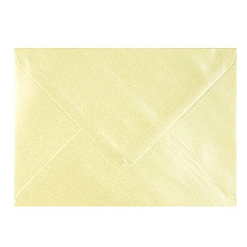 Plic patrat mic crem sidef 130 x 130 mm Plic patrat mic crem sidef 130 x 130 mm