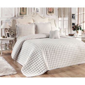 Cuvertura pat brodata + 3 fete perna, dimensiune 220x240 cm, culoare alb Cuvertura pat brodata + 3 fete perna, dimensiune 220x240 cm, culoare alb