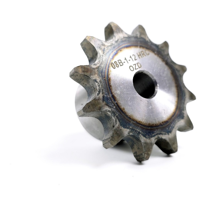 Lánckerék 08B 12 foggal, aggyal, edzett P: 12.7, 1/2″ Ozdowski egy soros