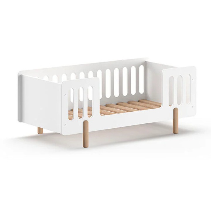 Детско креватче, Furnlux, Smile, бял, масивно дърво, 79x150x61 см