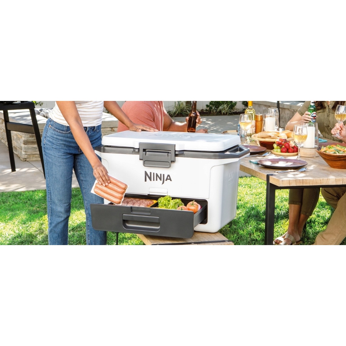 Lada frigorifica NINJA FrostVault, 47L, mentine gheata pana la 6