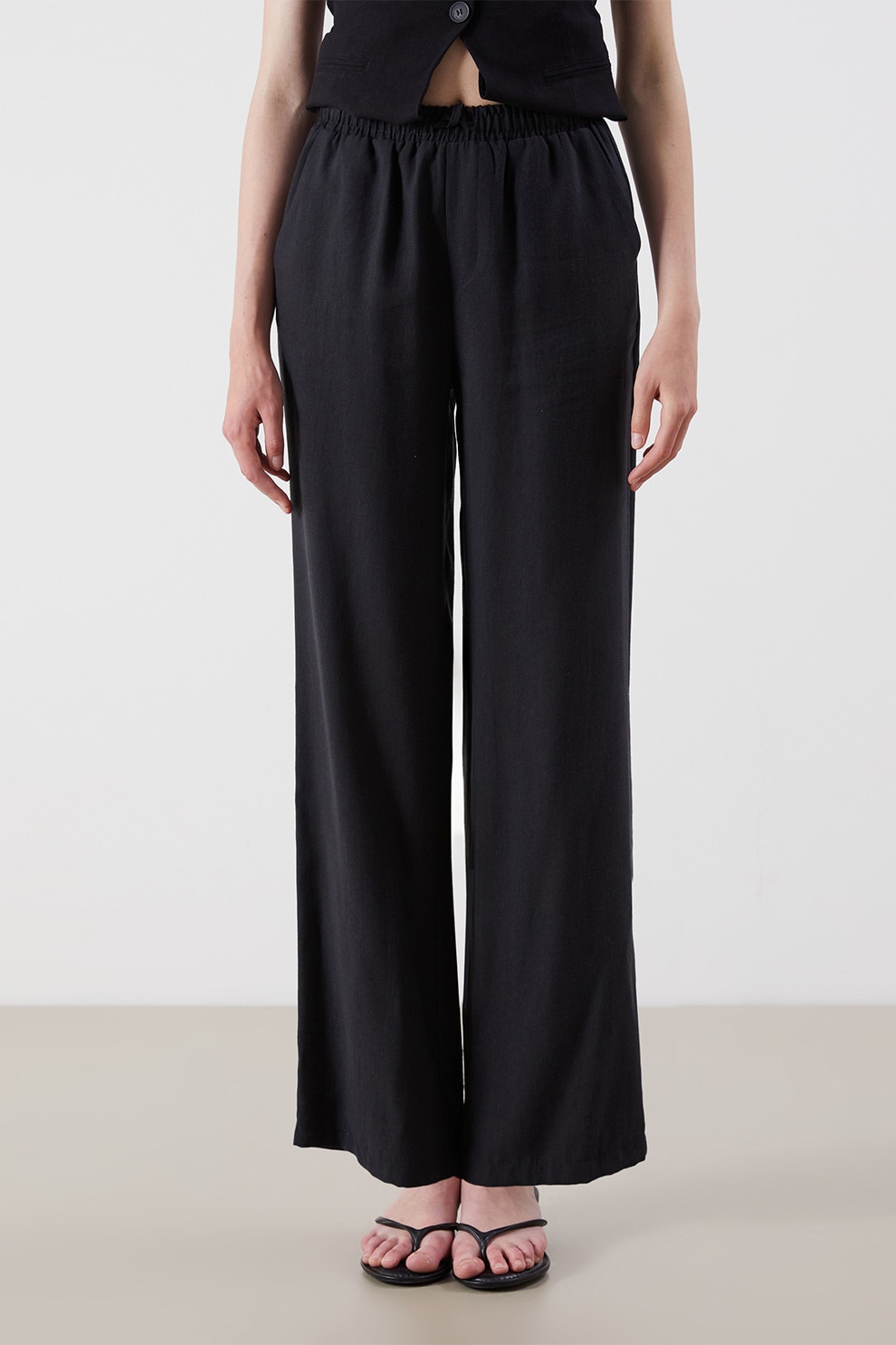 LC WAIKIKI, Pantaloni de trening din amestec de lyocell, cu croiala ampla, Negru stins, 40