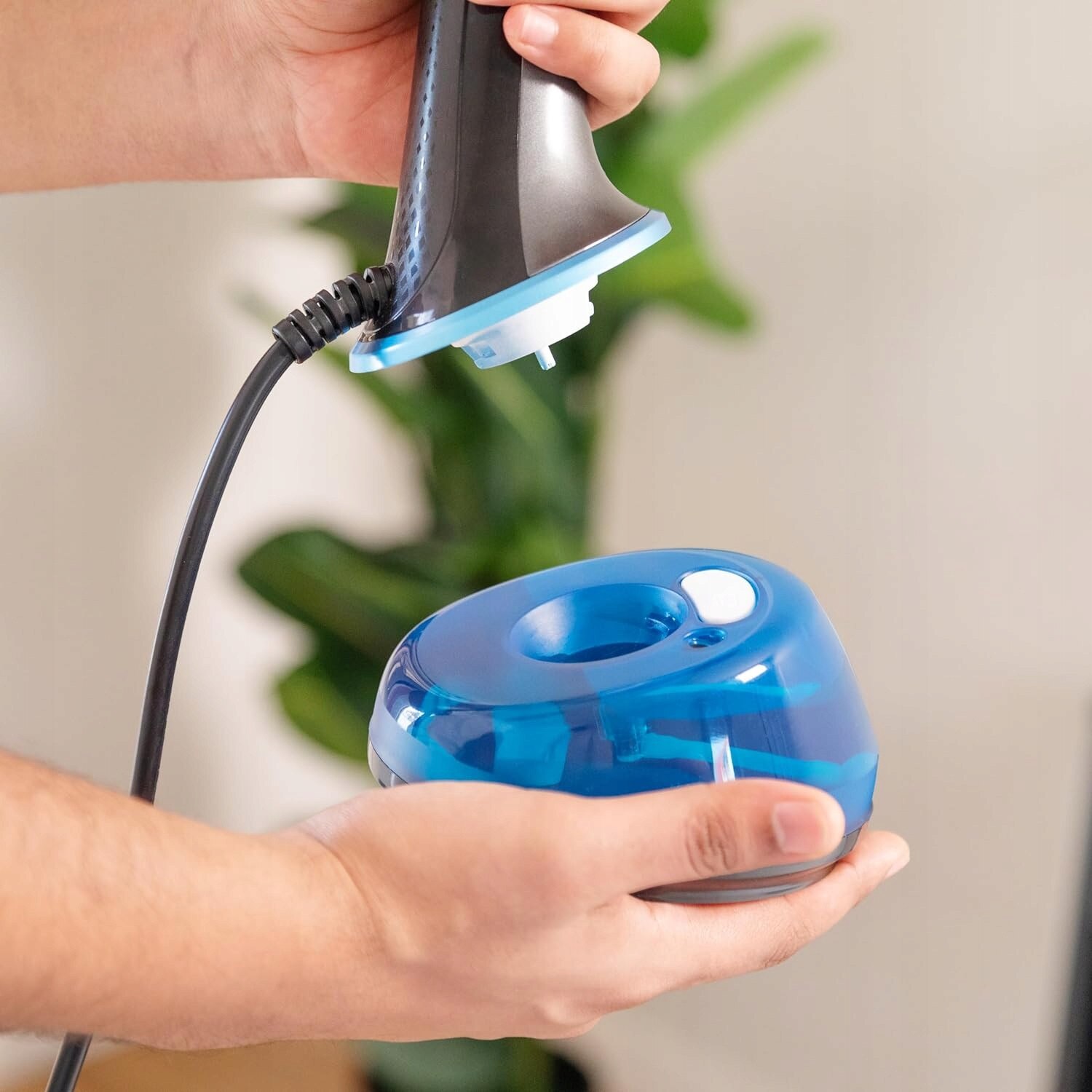 Parownica CECOTEC IronHero 1800 Vital, 1800W, capacitate 300ml, negru