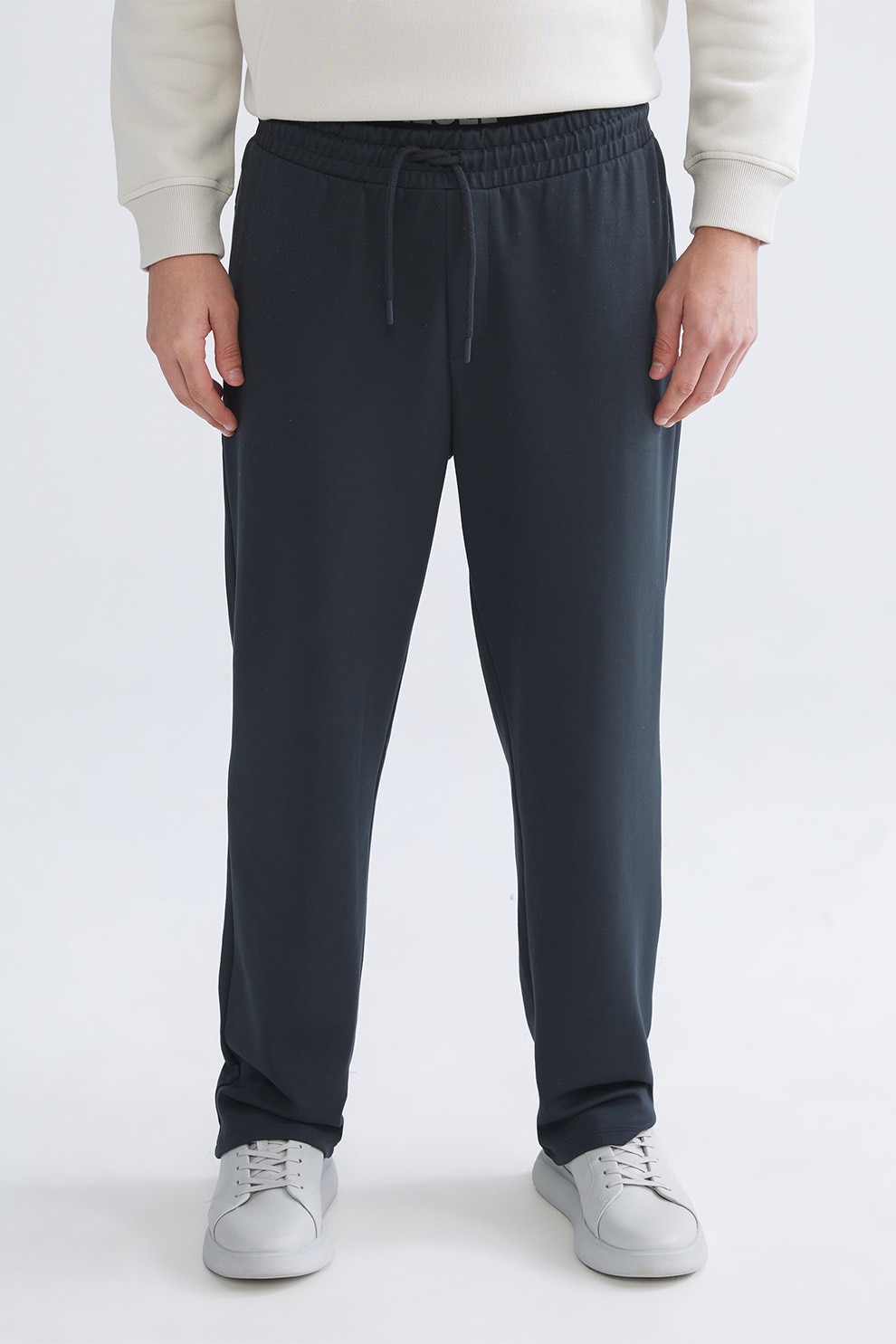 LC WAIKIKI, Pantaloni drepti de trening cu buzunare laterale, Gri carbune, M