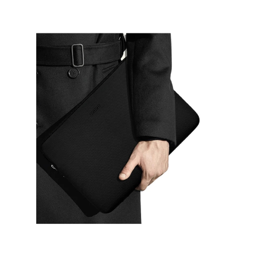 Husa laptop WiWU Skin Zero 16", ultra subtire, protectie anti-zgarieturi, impermeabila, neagra