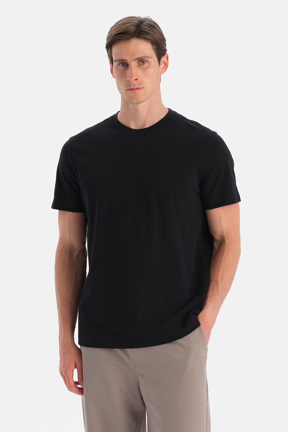 DAGI, Tricou uni de bumbac, Negru, L