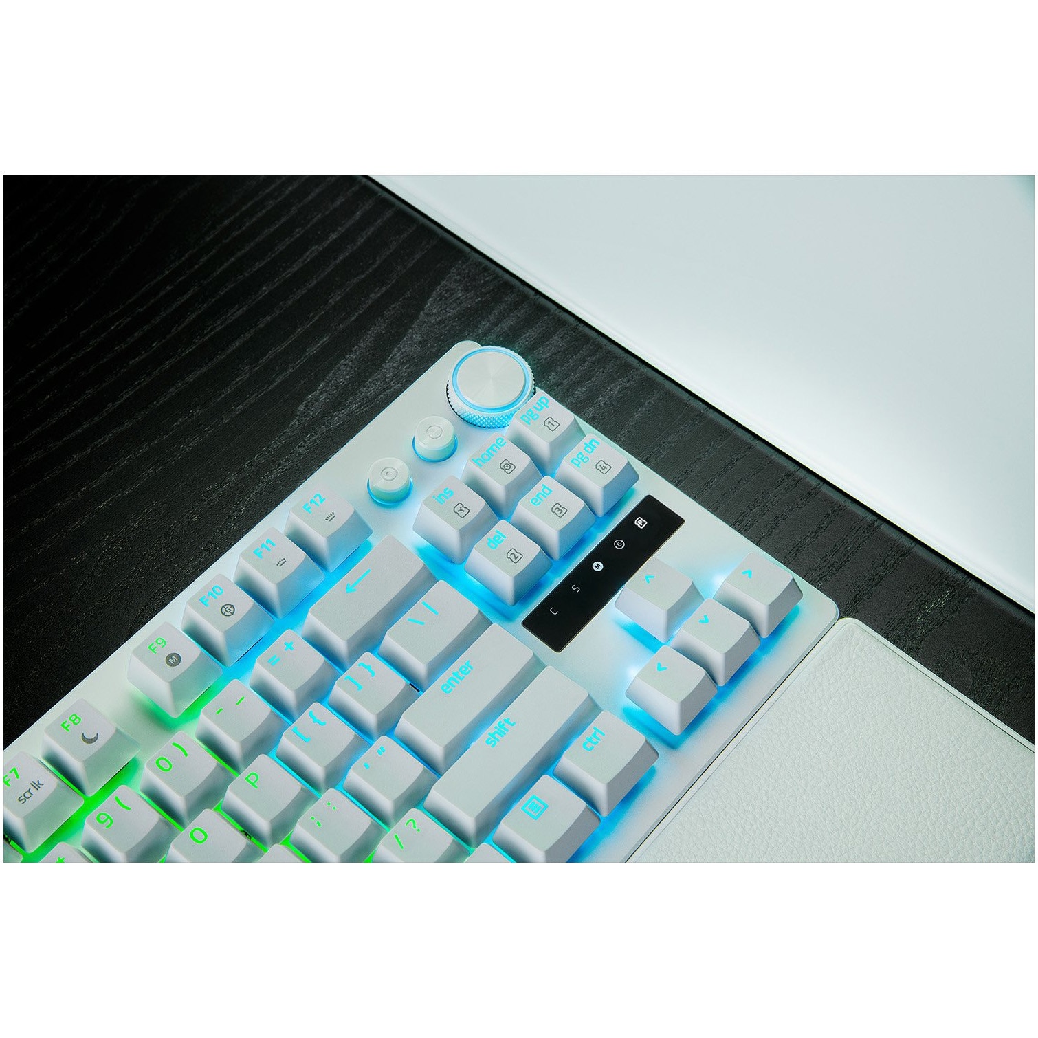 Tastatura mecanica Razer Huntsman V3 Pro Tenkeyless, iluminare