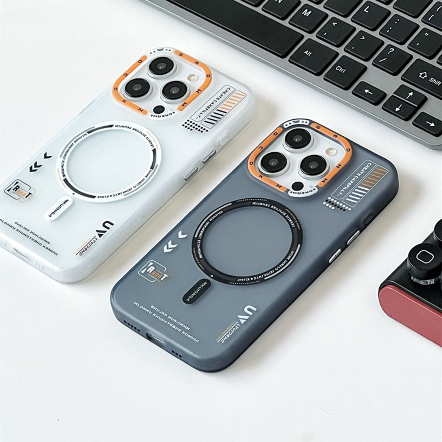 Husa de Protectie, Compatibila cu Apple iPhone 17, Premium Design, Model Retro, MagSafe, Alb mat/Portocaliu