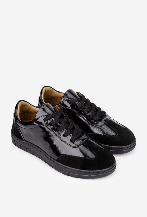 Pantofi dama negri din piele lacuita si intoarsa