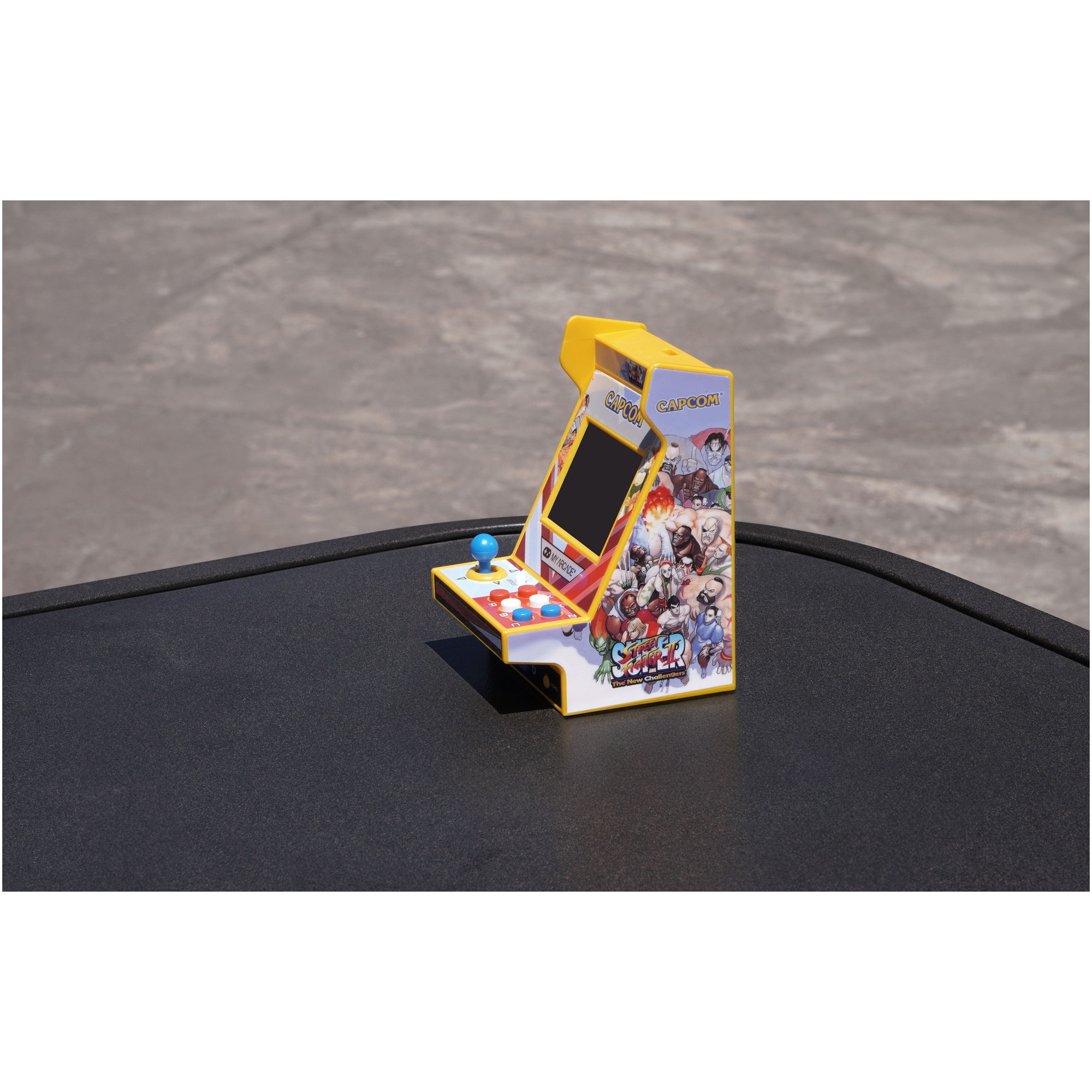 Consola portabila My Arcade Nano Player Pro 4.8" Super Street Fighter II Portable Retro Arcade, 2 Jocuri