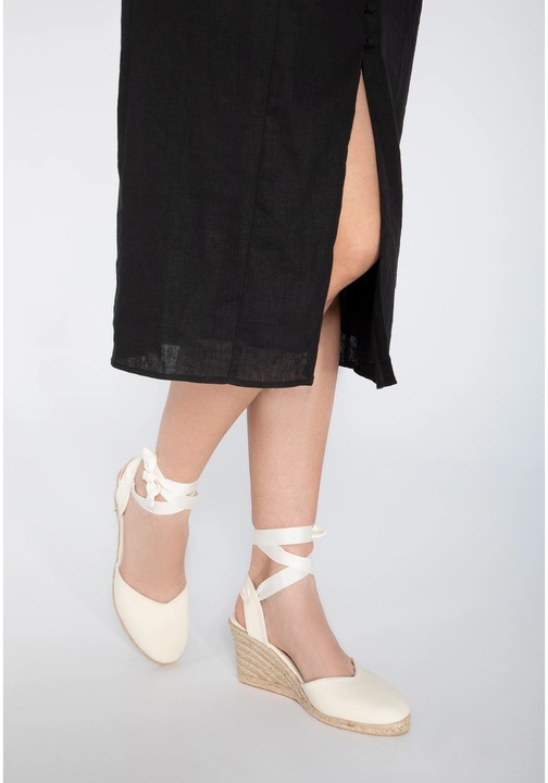 Pantofi pentru dama Wittchen, cu platforma, decupaj in forma de V, crem, sintetic, 37 EU