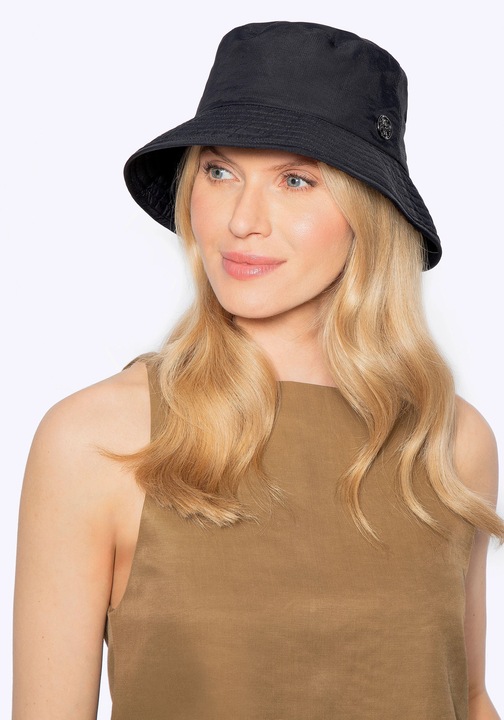 Шапка тип bucket, WITTCHEN, водоустойчив найлон, удобна подплата, черна