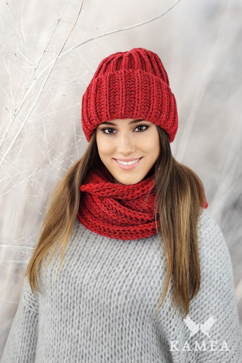 Caciula si fular KAMEA, complet, gros, rosu, dimensiuni variate