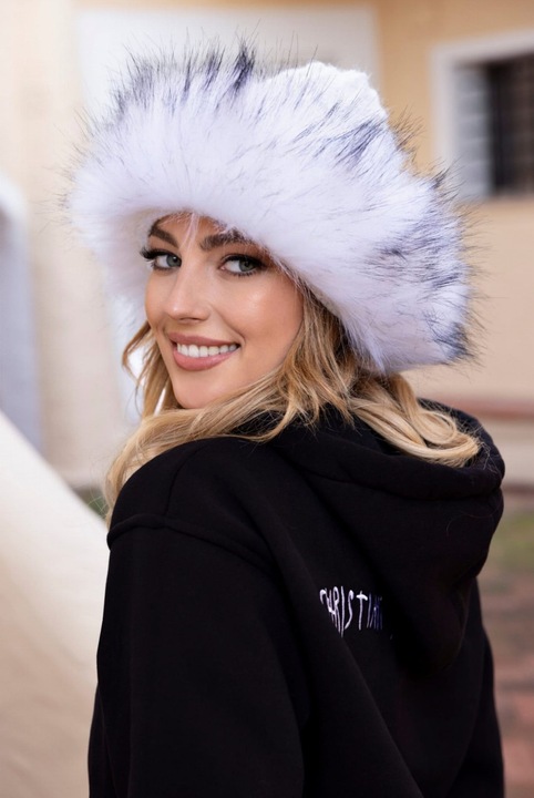 Női sapka KAMEA, téli modell, öko szőrmével, fehér, gyapjú, fonott design