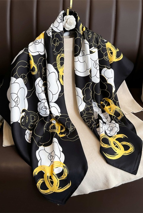 Шал KAMEA 90x90см, черен с бели и жълти цветя, сатен