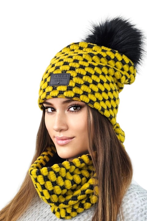 Комплект Дамска шапка и шал KAMEA, полар, черно жълто
