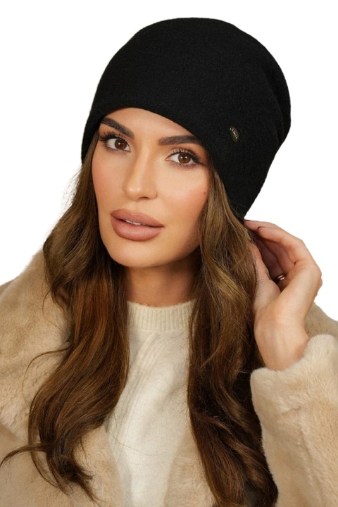 Дамска шапка Kamea Iris, черна, 80% вълна, 20% полиамид, с елегантни детайли