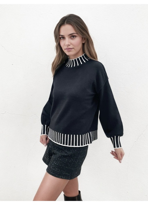 Черен пуловер с леко бухнали ръкави Z-101 M9 18195, Черен, One Size