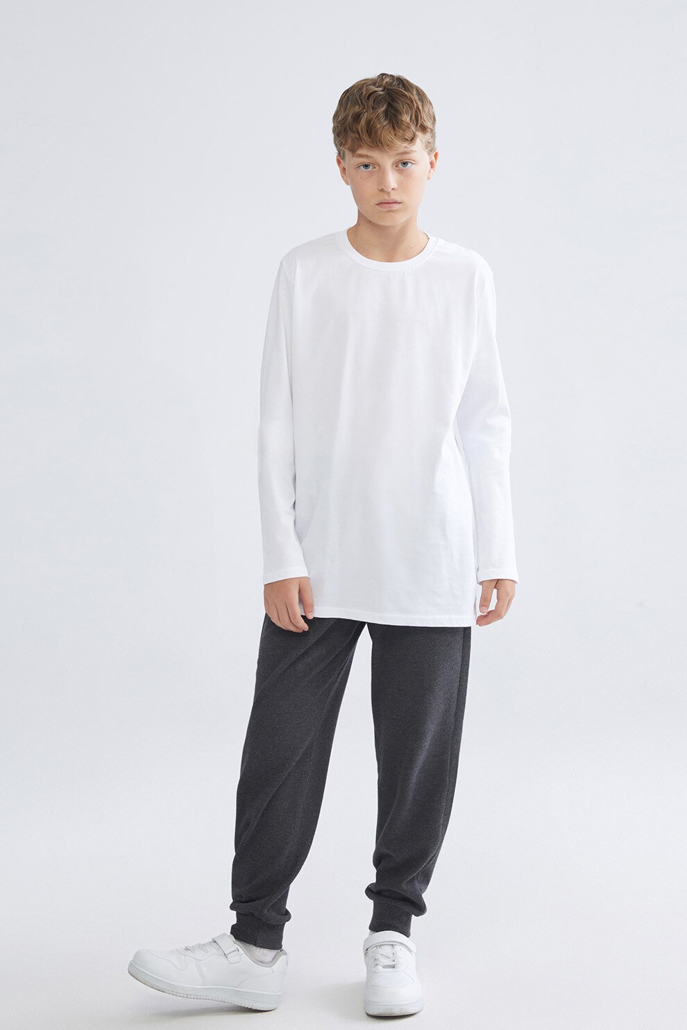 LC WAIKIKI, Pantaloni de trening din material pique cu model uni, Gri inchis, 116-122 CM