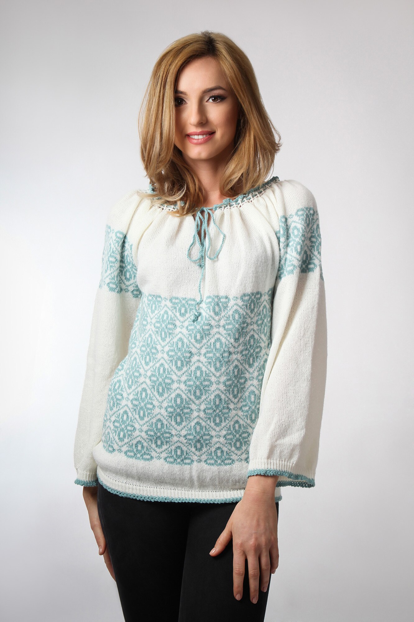 Ie tricotata Onibon, cu model verde menta