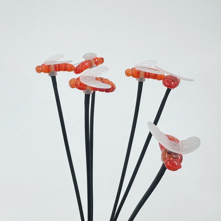 Set 2 Lampi Solare de Gradina cu Libelule Decorative, 70 cm, LED Galben/Portocaliu Cald, Incarcare Solara