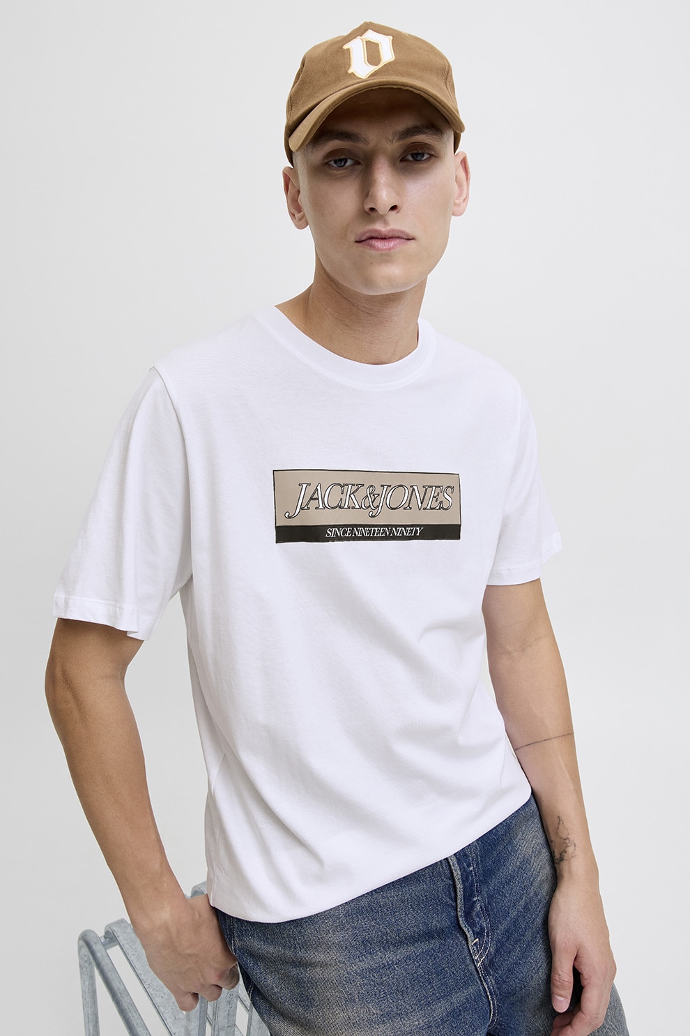 Jack & Jones, Tricou cu logo pe piept, Alb, Maro nisip, XL