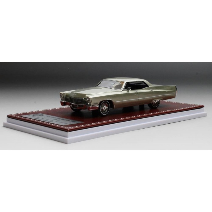 Automacheta, Great Iconic Models, Cadillac Sedan DeVille HT 1968, 1:43, arany