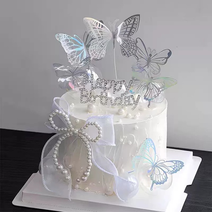 Dekoratív tortabetétek – gyöngyökkel és színes pillangókkal, háromdimenziós betétek gyöngyökkel és fehér pillangókkal