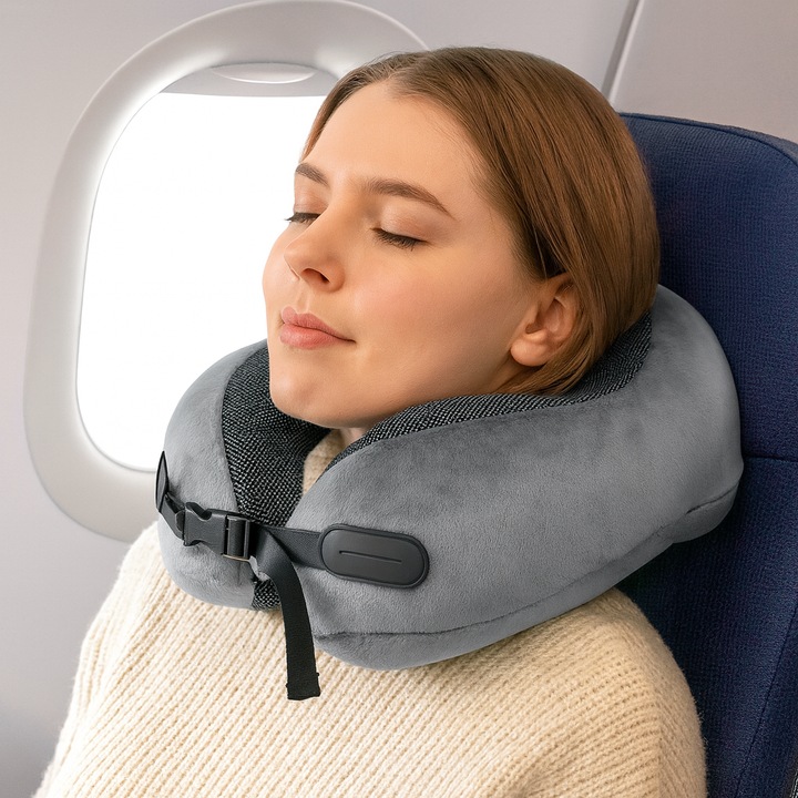 Perna calatorie ergonomica BE-ACTIVE.PL, tip rogal, cu spuma memory foam, cu husa detasabila, 30x45cm