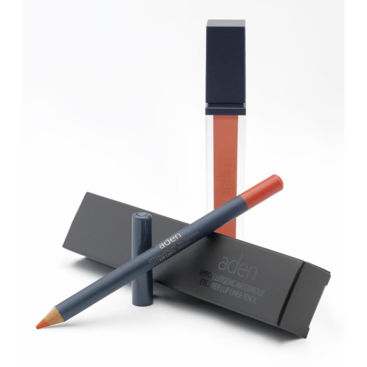 Комплект течно червило + молив за устни 22, 7 мл + 1.14 гр