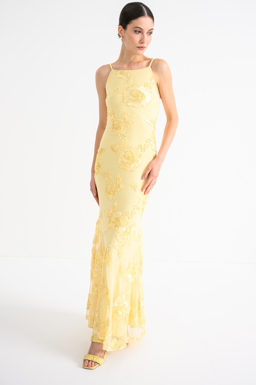 Gina Tricot, Rochie lunga cu broderie florala, Galben pai, L