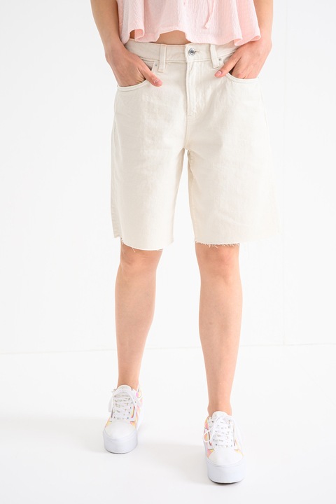 Gina Tricot, Farmer rövidnadrág öt zsebbel, Krémszín