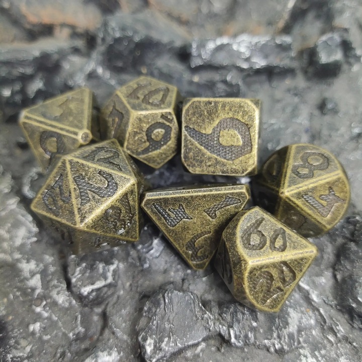 Set de zaruri RPG Jason, metalic, 7 piese, dimensiuni: 1,9x1,6x2,2cm