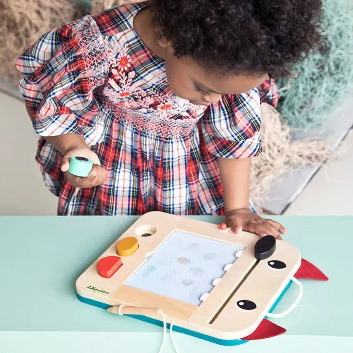 Tabla de desen din lemn Wilk Louis, Lilliputiens, 2+, 30x45cm