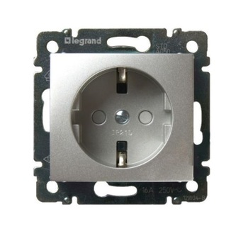 Priza simpla Schuko cu protectie copii Valena Legrand 770121 Priza simpla Schuko cu protectie copii Valena Legrand 770121