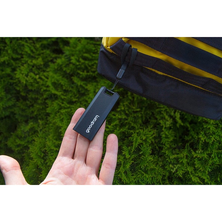 SSD външен Goodram 512 GB M.2 2000 MB/s, черен