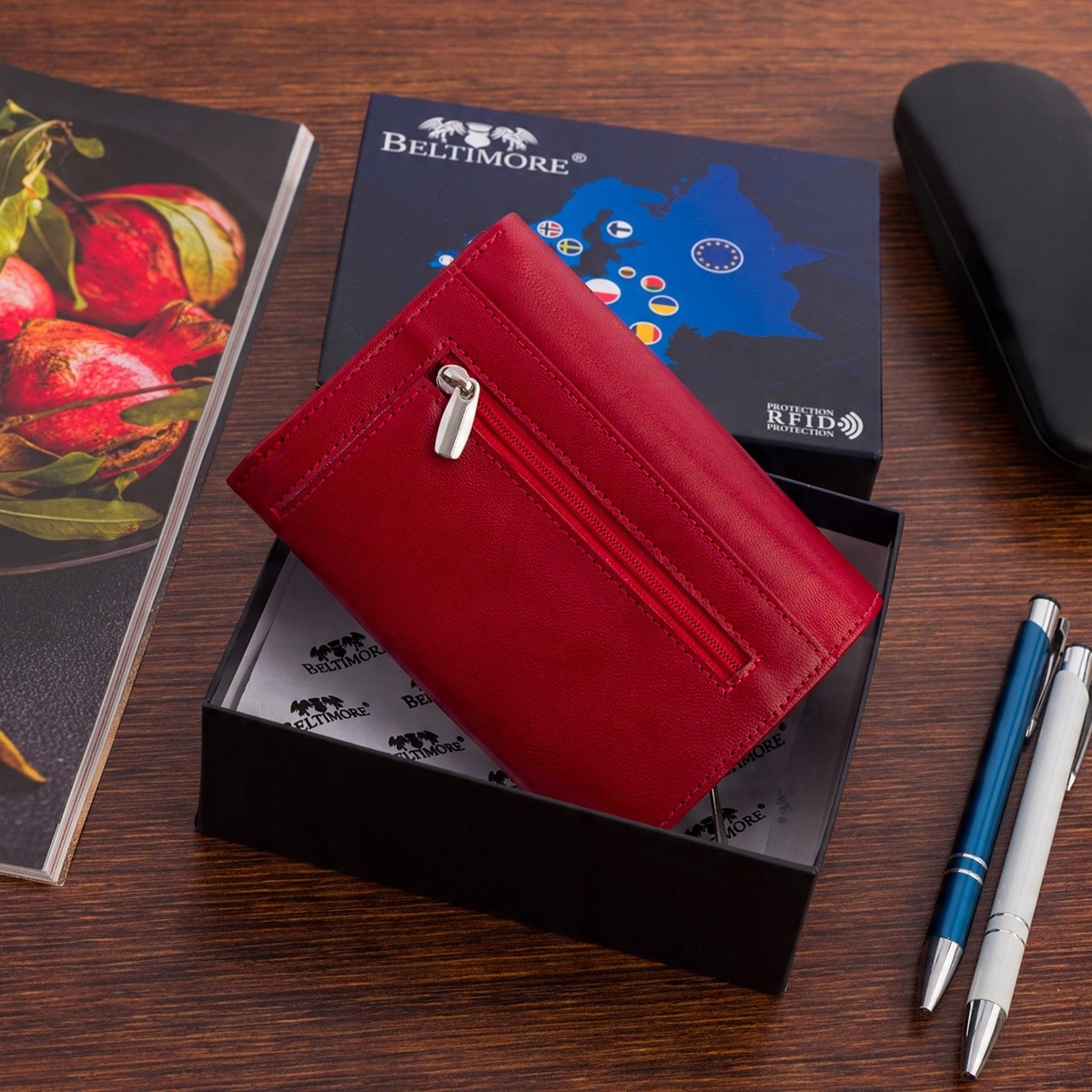Portofel, piele, cu protectie RFiD, 4 compartimente pentru carduri