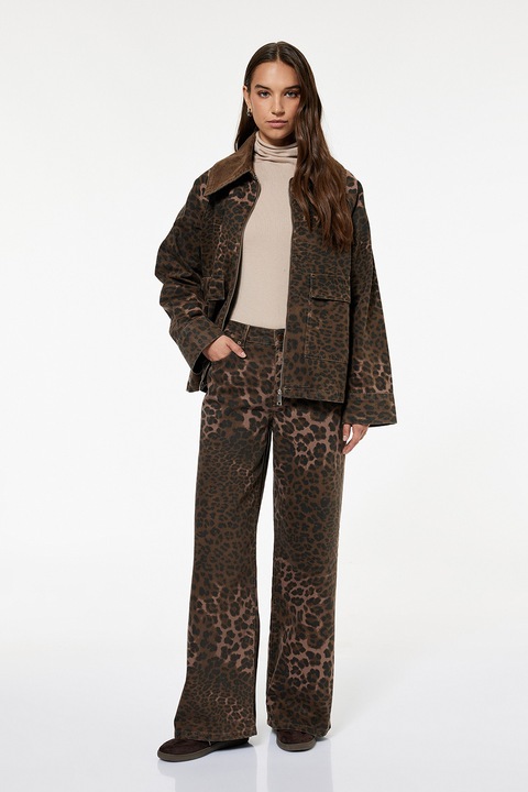 KOTON, Pantaloni cu animal print si talie inalta, Maro inchis