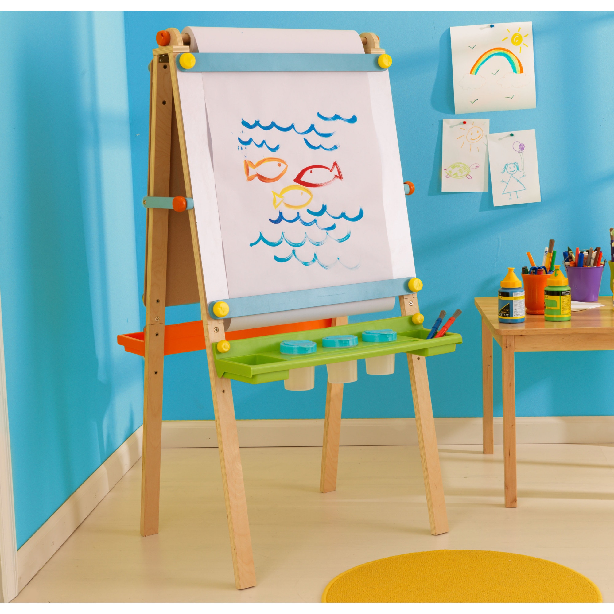KidKraft Artist Easel with Paper Roll