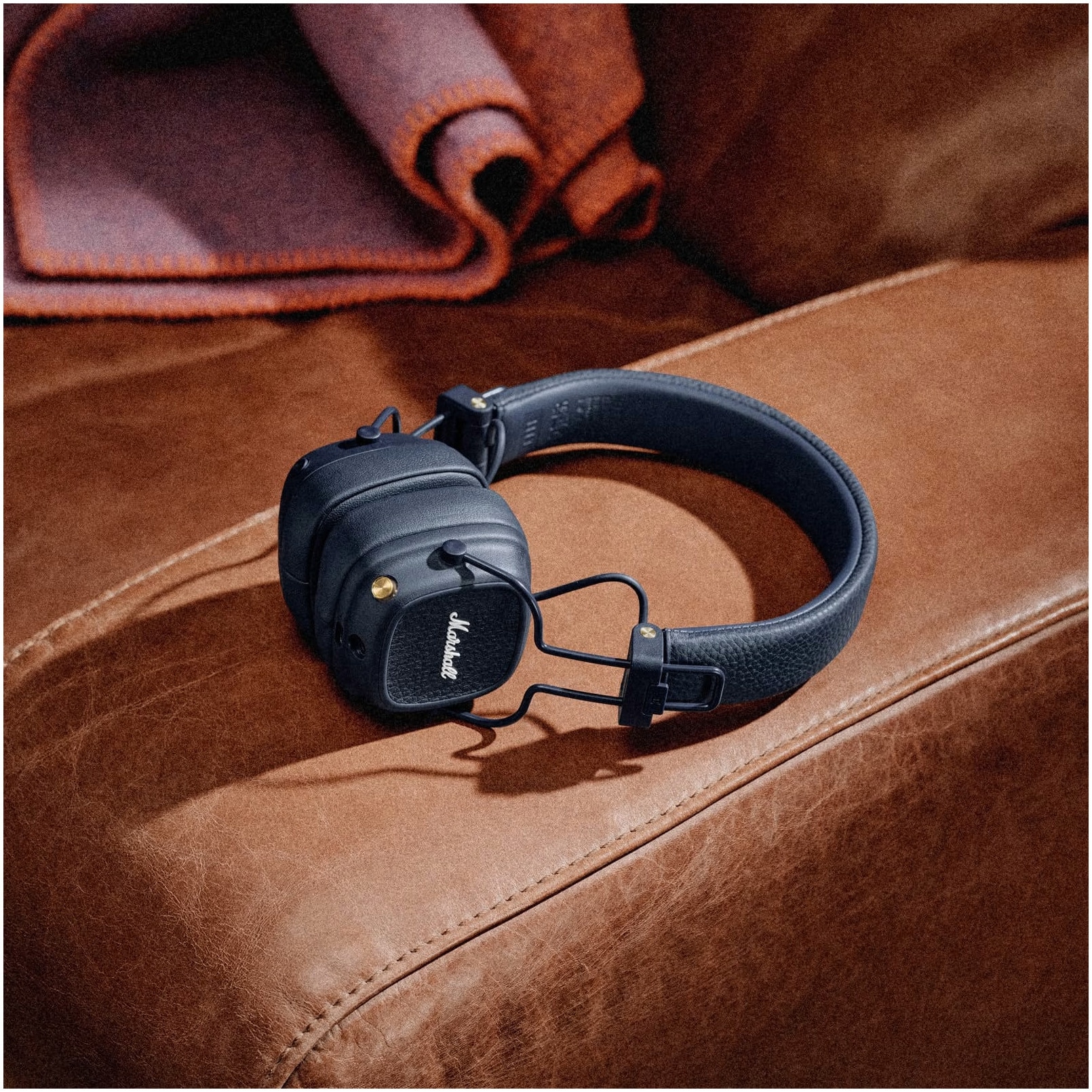 Casti On-Ear Marshall Major V, Wireless, Bluetooth, Autonomie 100