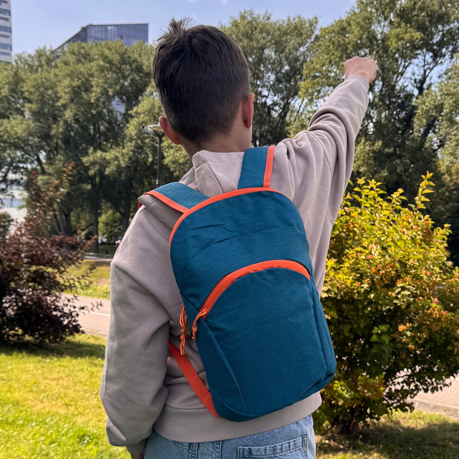 Rucsac tineret pentru scoala si oras VIO Oxford 39x20x11 cm 8,5L pentru fete si baieti, pentru telefon si accesorii XY092017blue