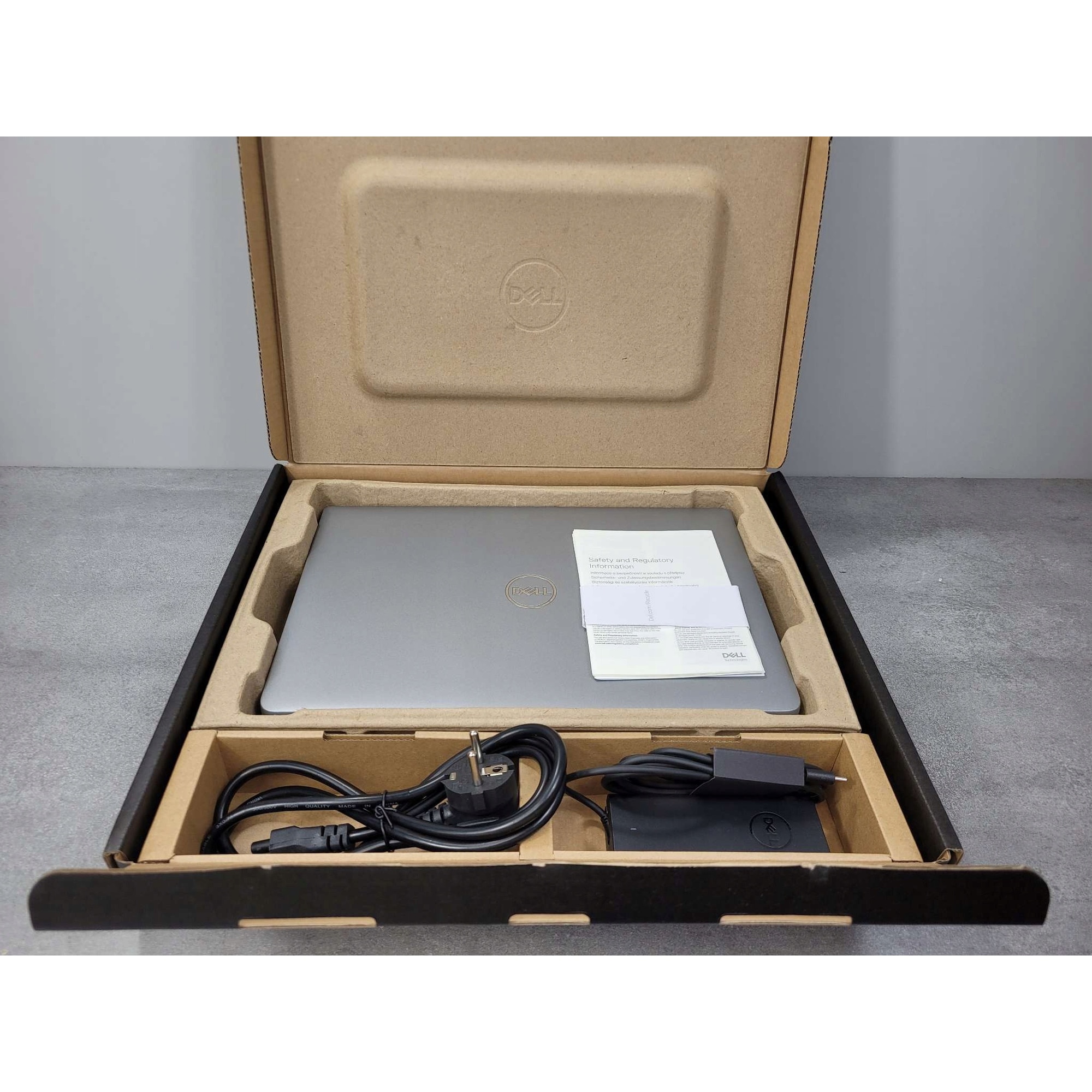Laptop Dell Latitude 14, Intel Core Ultra 7 165U, 32GB RAM, 512GB SSD, FHD, 14"