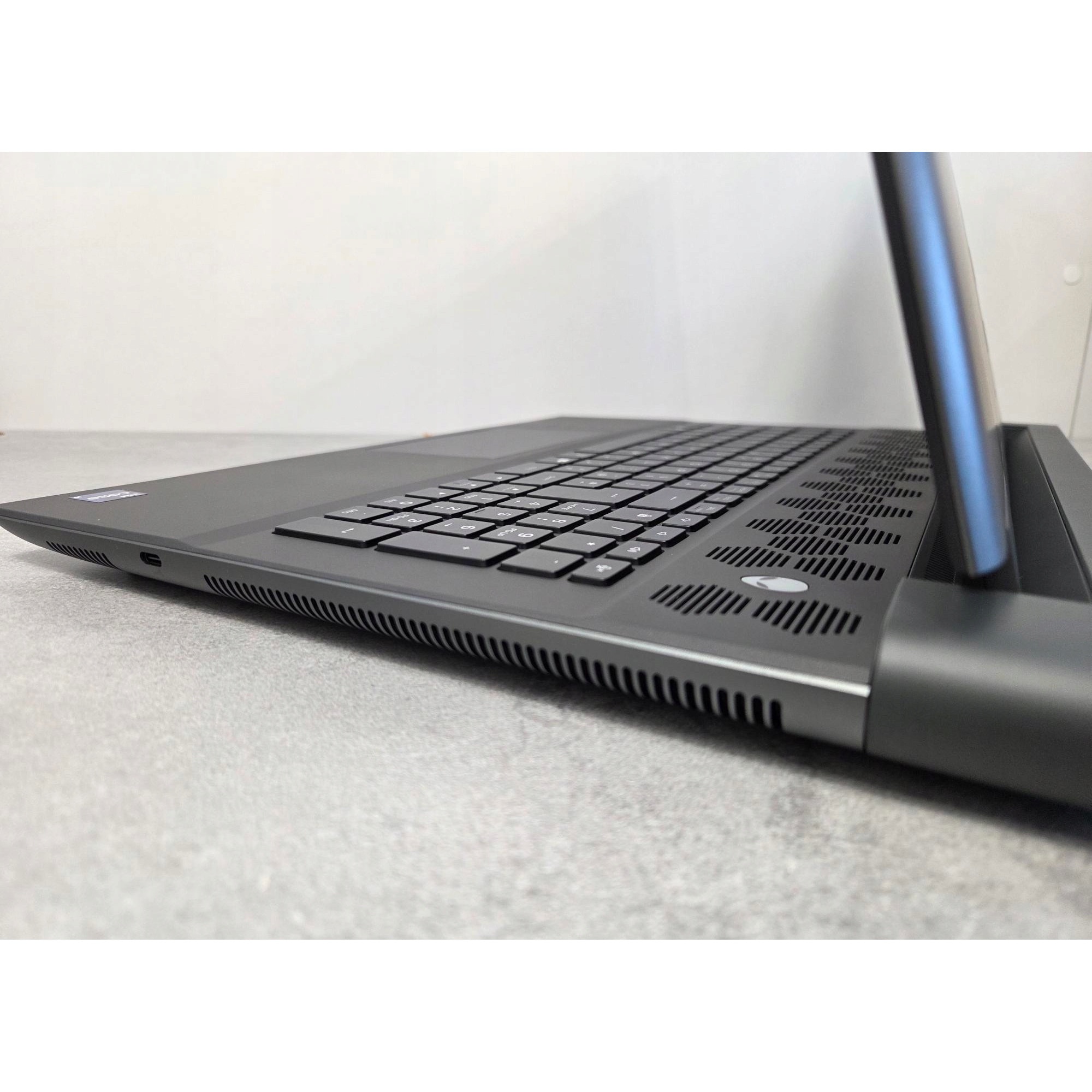 Laptop Dell Alienware m18 R2 i9-14900HX, 32GB, 2TB SSD, RTX 4080 QHD+, 165Hz, Win11