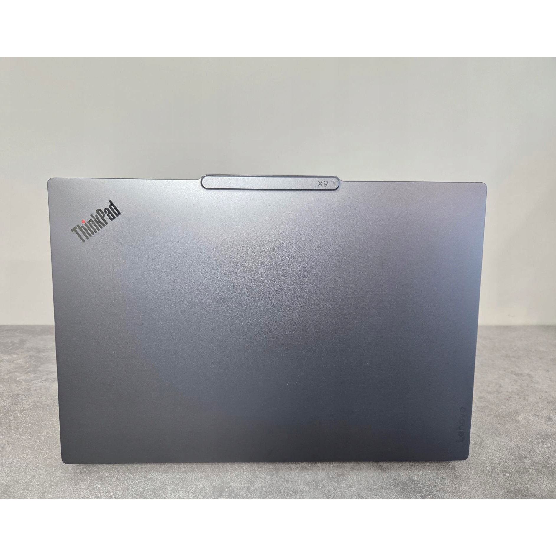 Laptop Lenovo ThinkPad X9-14 Gen 1, 14" OLED, Intel Core Ultra 7 258V, 32GB, 1TB SSD, Windows 11 Pro