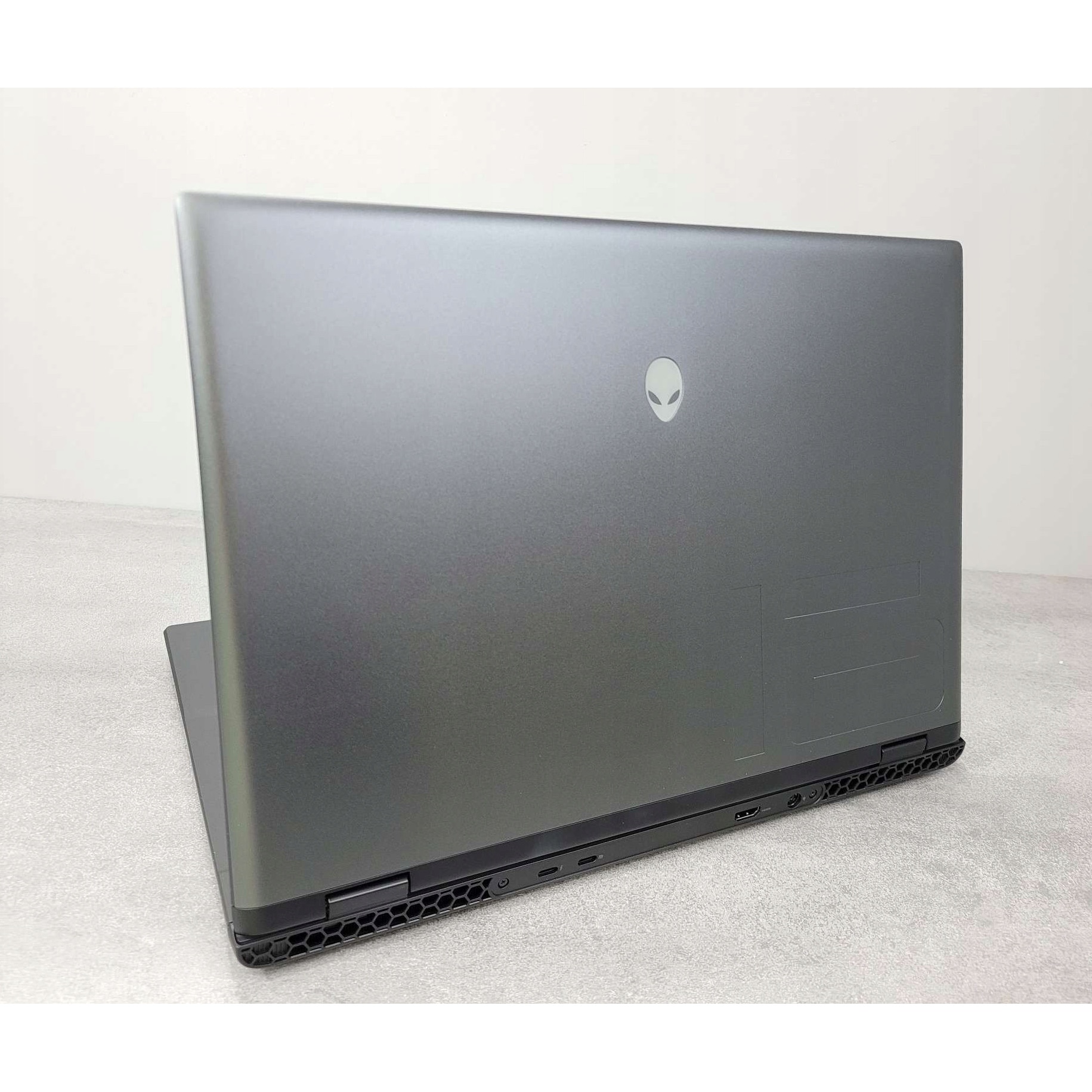 Laptop Dell Alienware m16 R2, Intel Core Ultra 9 185H, 32GB RAM, 1TB SSD, QHD+ 240Hz, NVIDIA GeForce RTX 4060, 16"